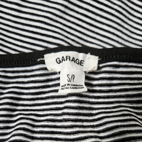 Garage Crop Top - Picture 3 of 3